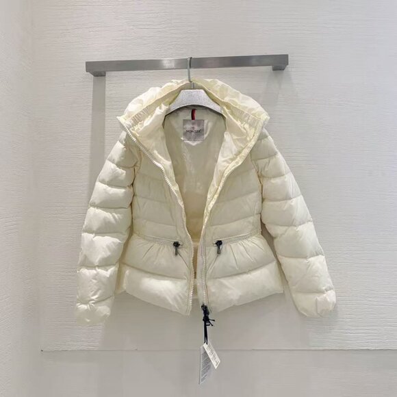 Moncler Women's White and Cream Jacket - Picture 4 of 7